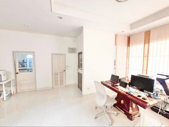 ให้เช่าบ้านเดี่ยว 3 ห้องนอน 240 ตร.ม. 100 ตร.ว. ธนาภิรมย์ ปิ่นเกล้า
