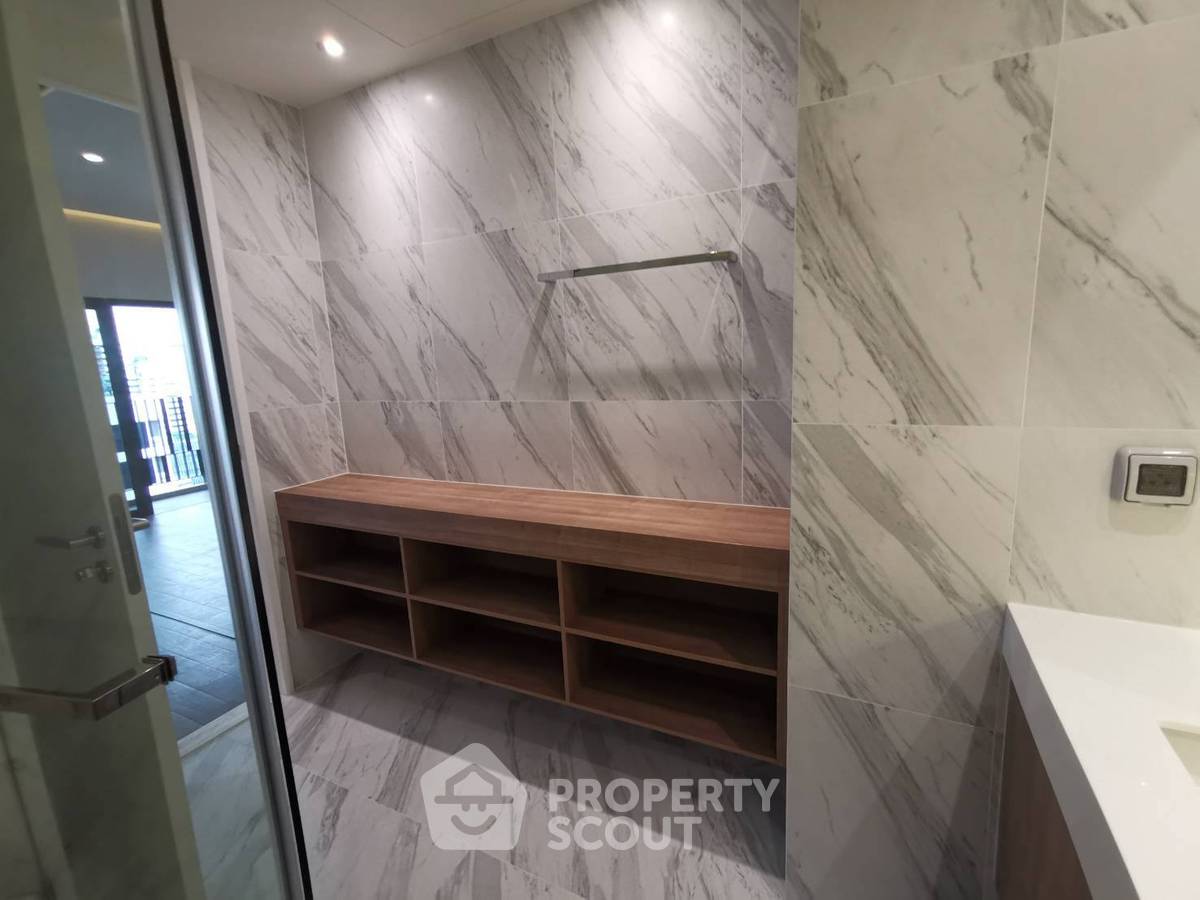 รูป คอนโด 1 ห้องนอน เลี้ยงสัตว์ได้ Muniq Sukhumvit 23 ใกล้ MRT สุขุมวิท (ID 3360757) - รูปที่ 8/9