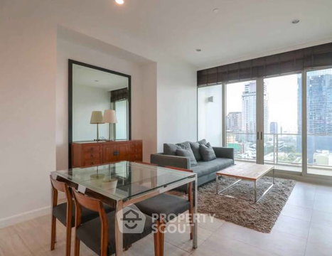 Spacious 1-BR 70 Sqm At 185 Rajadamri Near BTS Ratchadamri (ID 3088420)