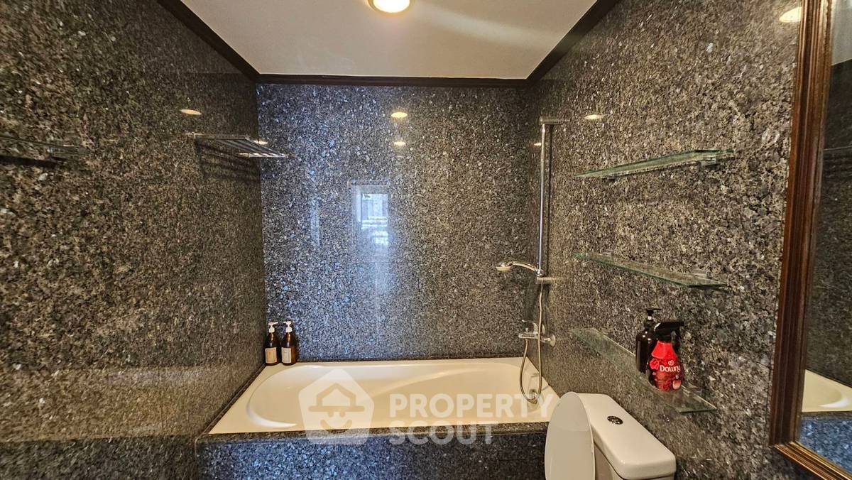 picture 2-BR 143 Sqm At Richmond Palace Condominium Near BTS Phrom Phong (ID 1150073) - 15/16