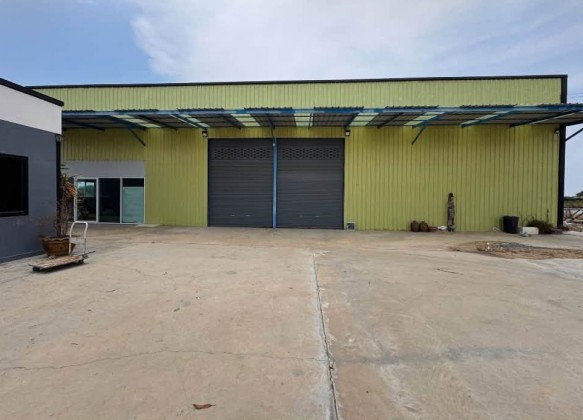 รูป ให้เช่าโกดัง + Office + ร้านค้า + ห้องพักคนงาน / ทำเล ซอยประชาอุทิศ 90 หรือ ซอยเทียนทะเล 25 / ใกล้กับ อบต บ้านคลองสวน / รถตู้คอนเทนเนอร์ สามารถเข้าได้ - รูปที่ 4/8