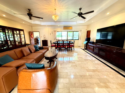Houses for rent Chonburi : Single house for rent, Nongplalai (4 bedrooms, 4 bathrooms)