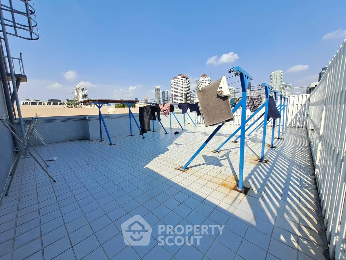 picture Pet-Friendly 1-BR Condo At 49 Suites Near BTS Thong Lor (ID 2994236) - 9/10