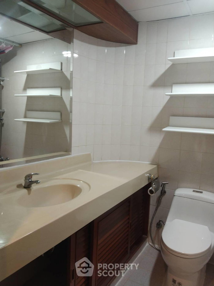 picture Pet-Friendly 1-BR Condo At 49 Suites Near BTS Thong Lor (ID 2994236) - 7/10