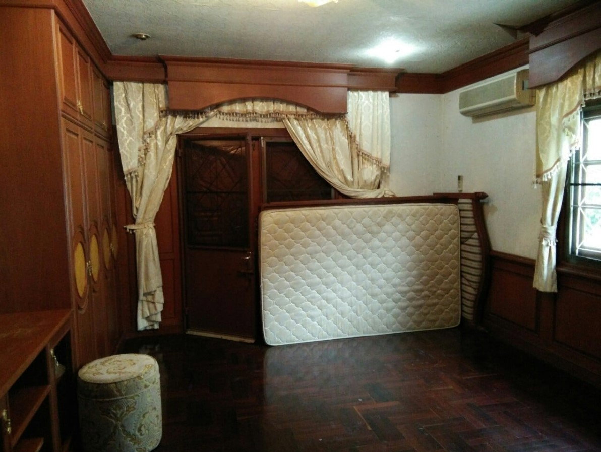 รูป ให้เช่าบ้านเดี่ยว 160 ตร.ว. 2 ชั้น 4 ห้องนอน 3 ห้องน้ำ หมู่บ้านสินบดี 3 ซอยประชาอุทิศ 72 - รูปที่ 13/25