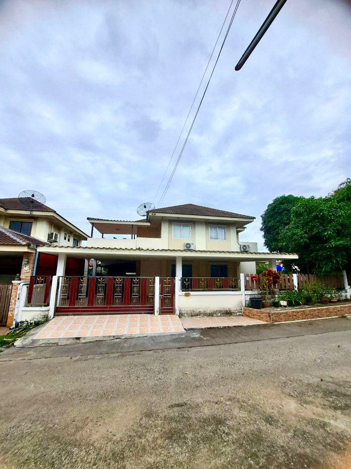 รูป ขายด่วน บ้านเดี่ยว2ชั้น หมู่บ้านธนาวัลย์2 บ่อวิน ศรีราชา จังหวัดชลบุรี - รูปที่ 2/6