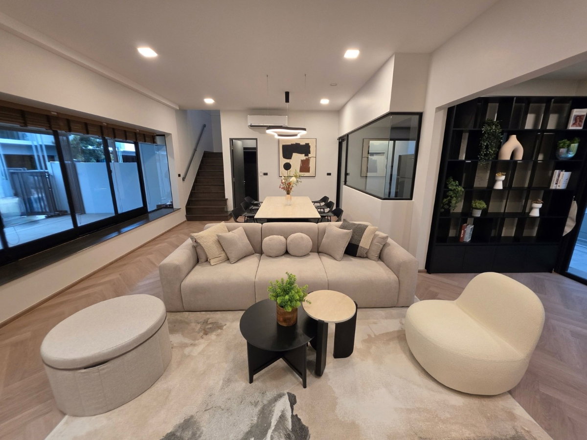 รูป 🏡✨ ให้เช่าทาวน์โฮมหรู VIVE Bangna KM.7 | ใกล้ Mega Bangna เพียง 150 ม. บ้านแต่งครบ พร้อมอยู่ - รูปที่ 2/14