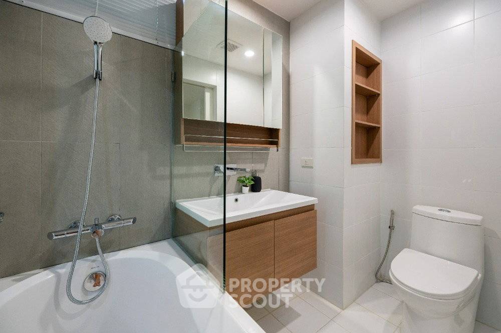 picture 2-BR Condo at The Seed Musee Sukhumvit 26 near BTS Phrom Phong (ID 3357279) - 21/29