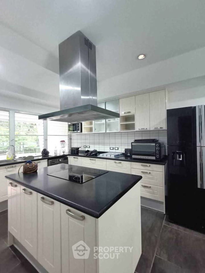 picture 3-Bedroom 180 Sqm Bangsaray Condominium In Bangsaray (ID 3357654) - 3/13