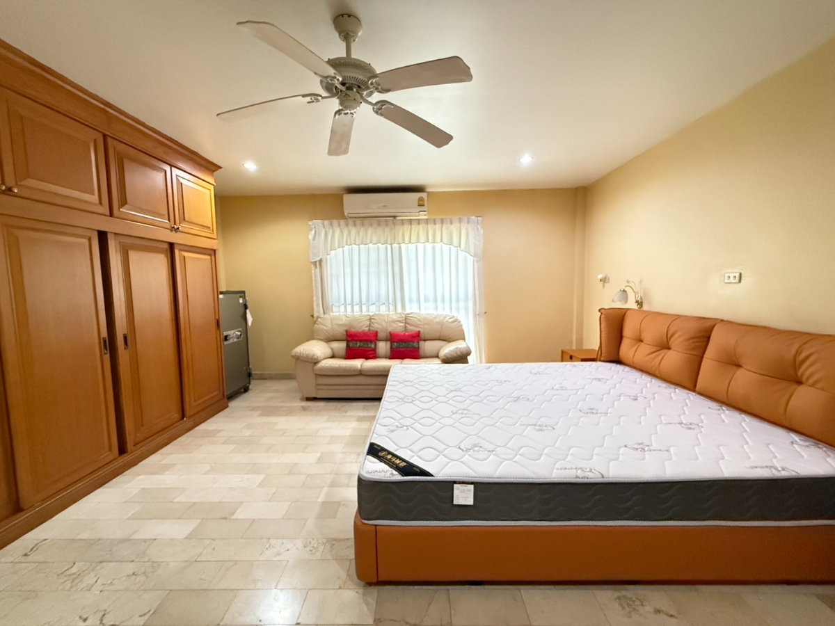 picture Single house for rent, Nongplalai (4 bedrooms, 4 bathrooms) - 7/19