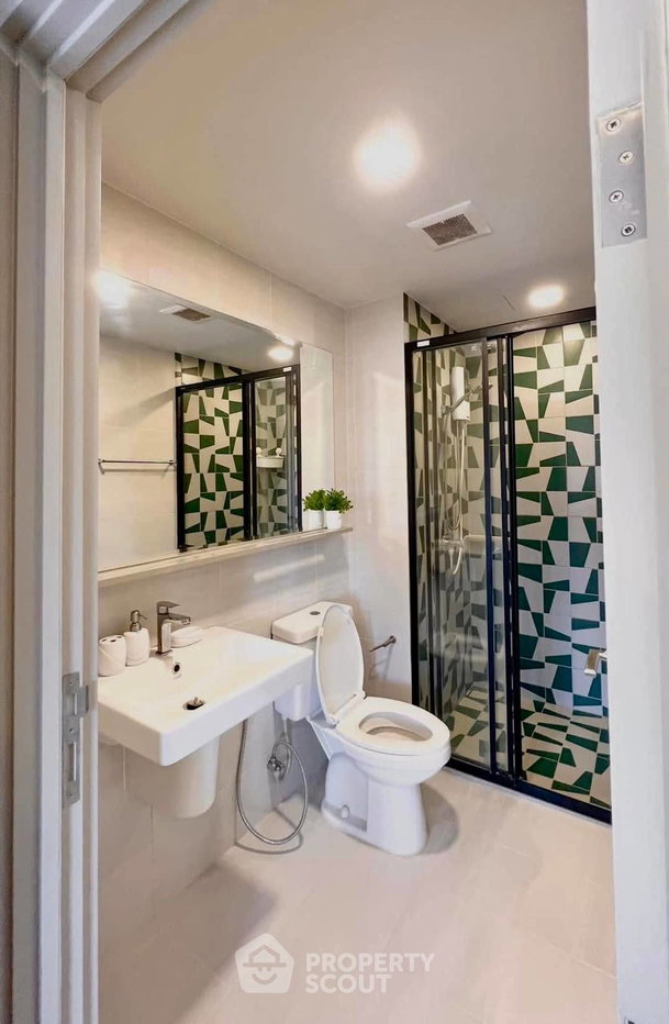 picture 1-BR Condo At The Base Sukhumvit 50 Near BTS On Nut (ID 1986785) - 6/8