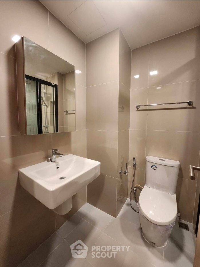 picture 1-BR Condo at FLO By Sansiri near MRT Wat Mangkon (ID 2414819) - 9/13