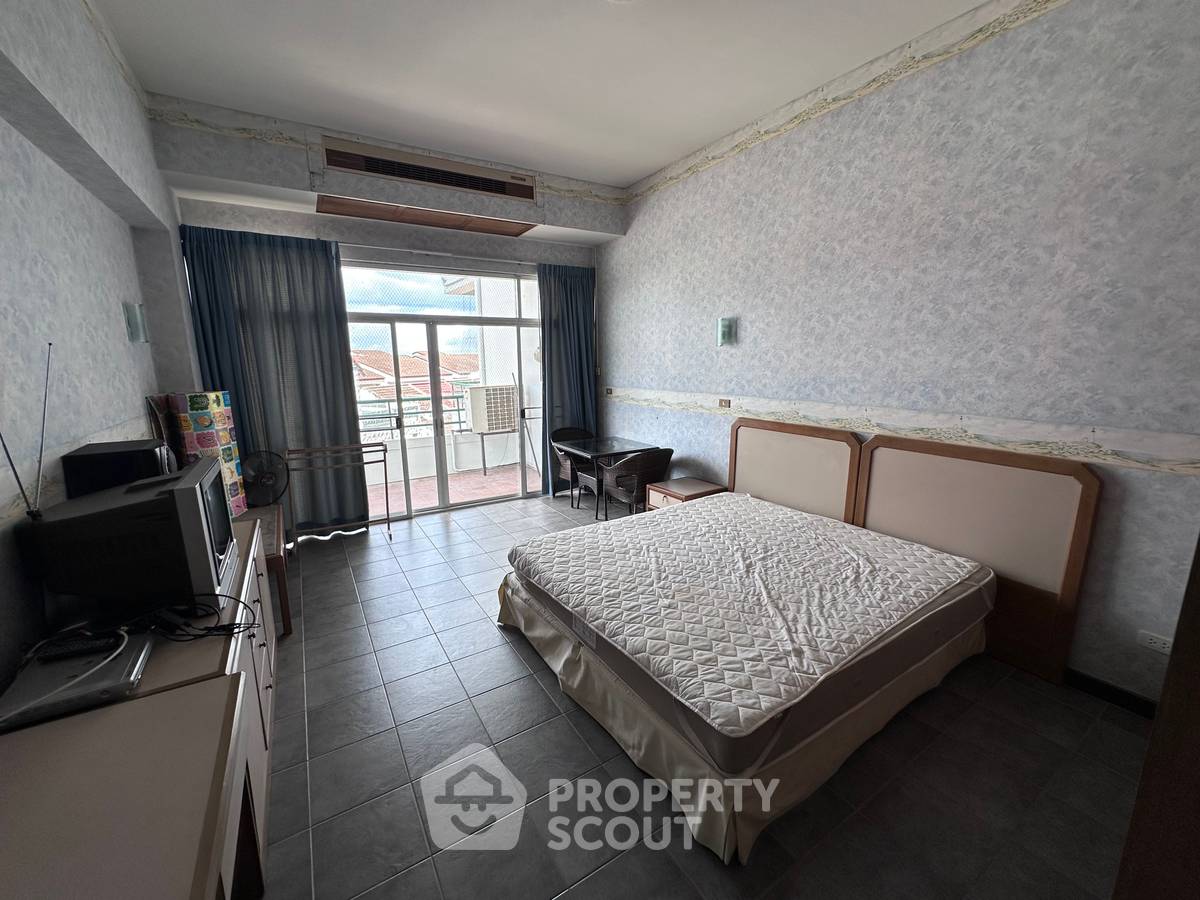 picture 1-BR Condo at Cha-am Condominium in Cha-Am (ID 3282871) - 2/15