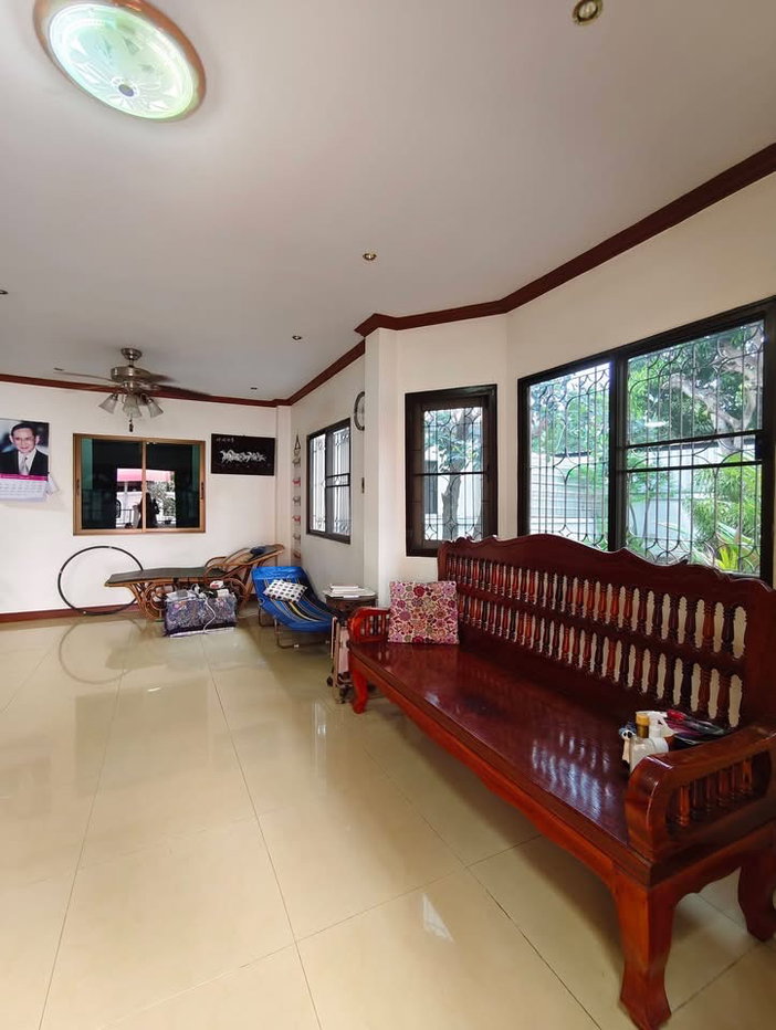 picture For rent piyawat chonburi near Aikchol hospital - 4/9