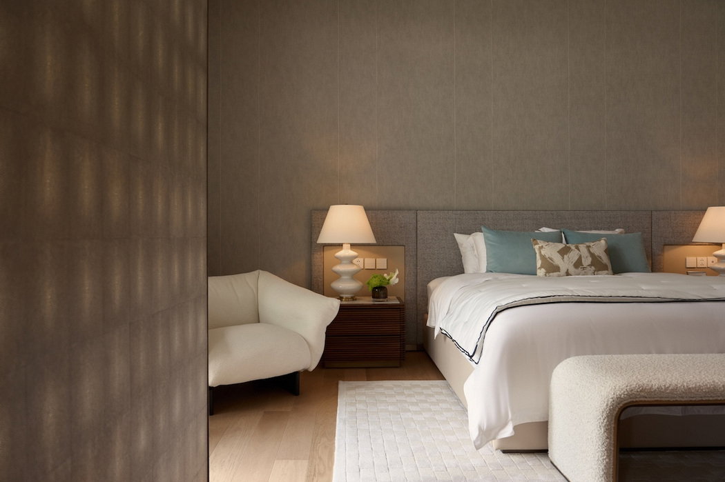 picture 2-Bedroom @ The Wireless Residences by Upper House, Original project price / Call : 092-926-2956 - 5/13
