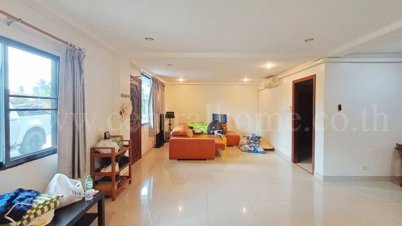 รูป บ้านเดี่ยว พูลวิลล่า 3 ชั้น ซ.เทพนิมิตร บางละมุง สำหรับพักอาศัย หรือลงทุน ราคาถูกมาก - รูปที่ 5/20