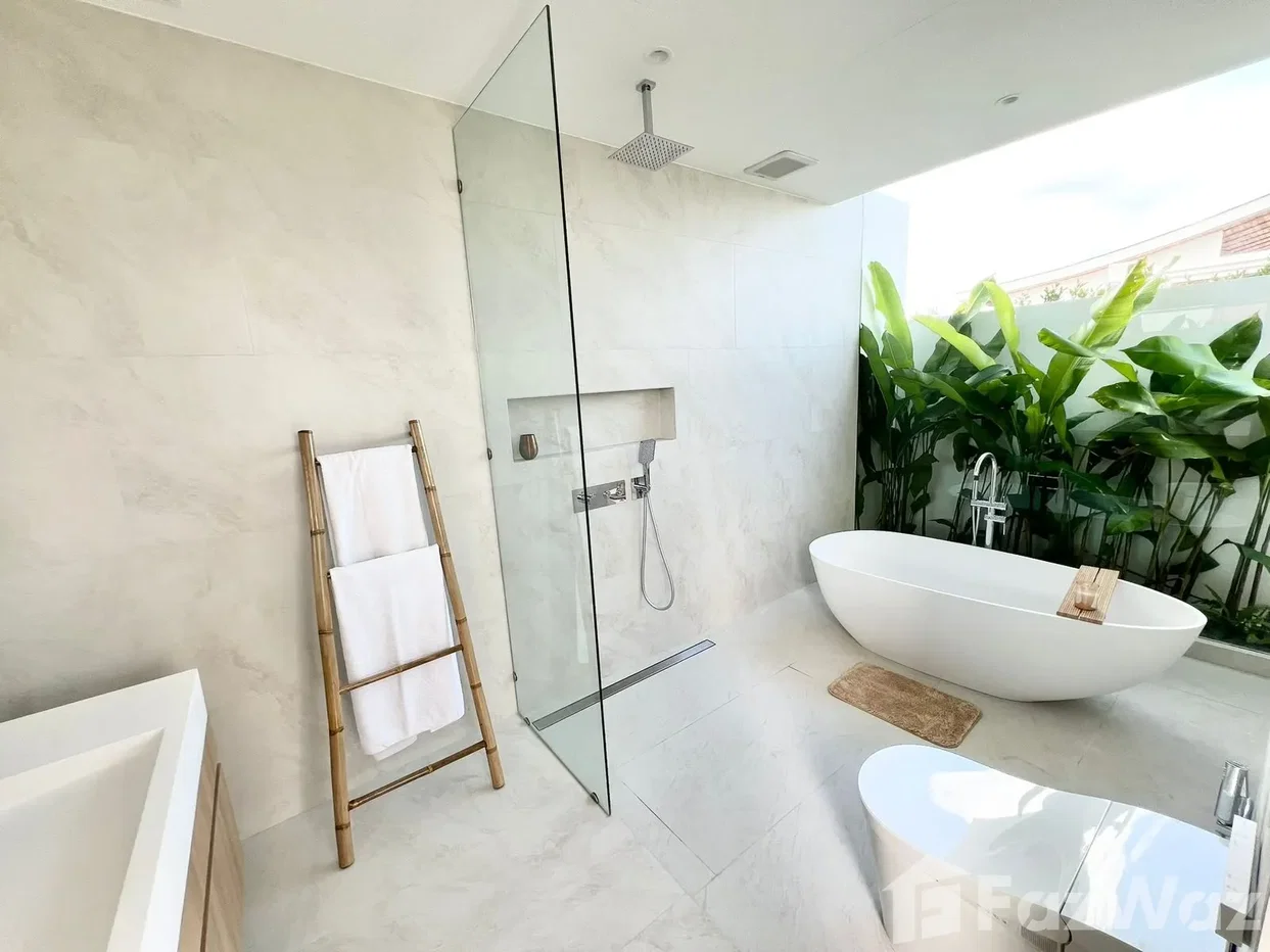 picture Brand New 4 Bedroom Pool Villa For Rent 6829190 - 10/11