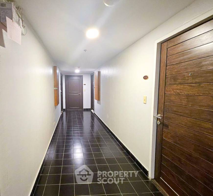 รูป ขายคอนโด 2 ห้องนอน ใกล้ BTS เซนต์หลุยส์ 60 ม. Silom Suite Condominium (ID 3005552) - รูปที่ 6/7