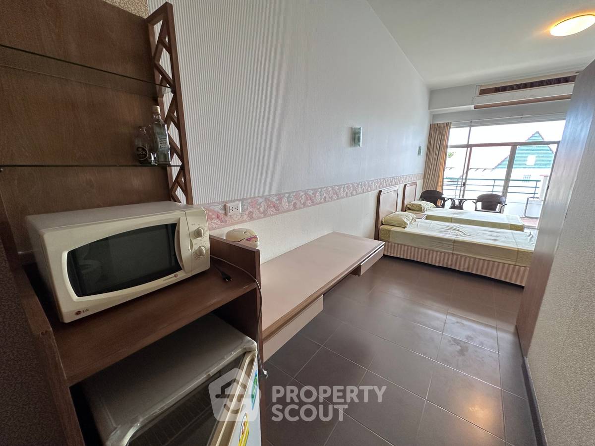 picture 1-BR Condo at Cha-am Condominium in Cha-Am (ID 3282871) - 10/15