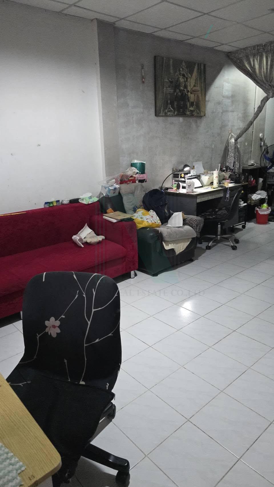 ขายทาวน์โฮม 2 ห้องนอน 97 ตร.ม. 17 ตร.ว. เกตุนุติ การ์เด้น ลาดพร้าว 94