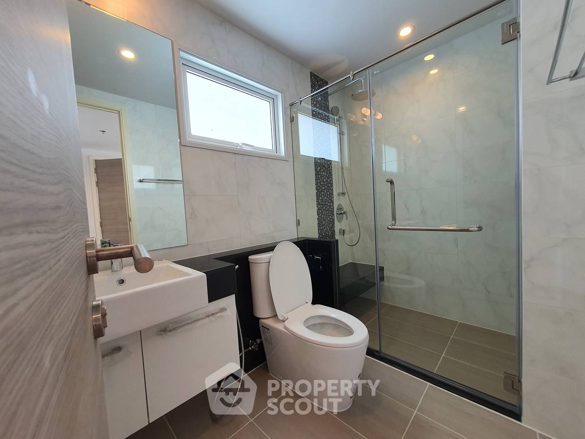 picture 4-BR Condo at Supalai Prima Riva Rama 3 - Narathiwas in Chong Nonsi (ID 3358225) - 43/44