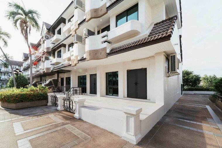 ขายทาวน์โฮม 5 ห้องนอน 350 ตร.ม. 28 ตร.ว. รีเจ้นท์ 71 เพลส