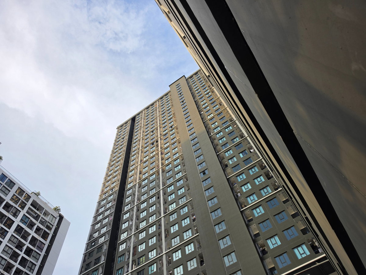 รูป อาคาร A**ห้องใหม่มือ 1 แต่งเสร็จ ให้เช่าเลยครับ วิวสวยมากๆ** Regent Home วุฒากาศ ทำเล BTS วุฒากาศเพียง 300 เมตร พร้อมอยู่ มีเครื่องซักผ้า!! - รูปที่ 51/51