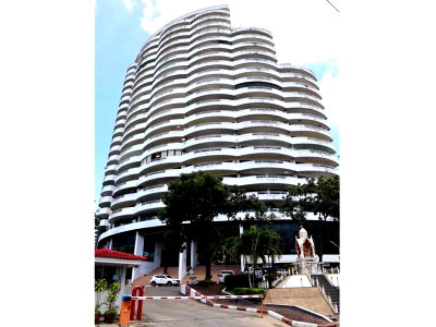 Condos for sale : CONDO 159 Sq.m. Si Racha Chonburi for 3.3M