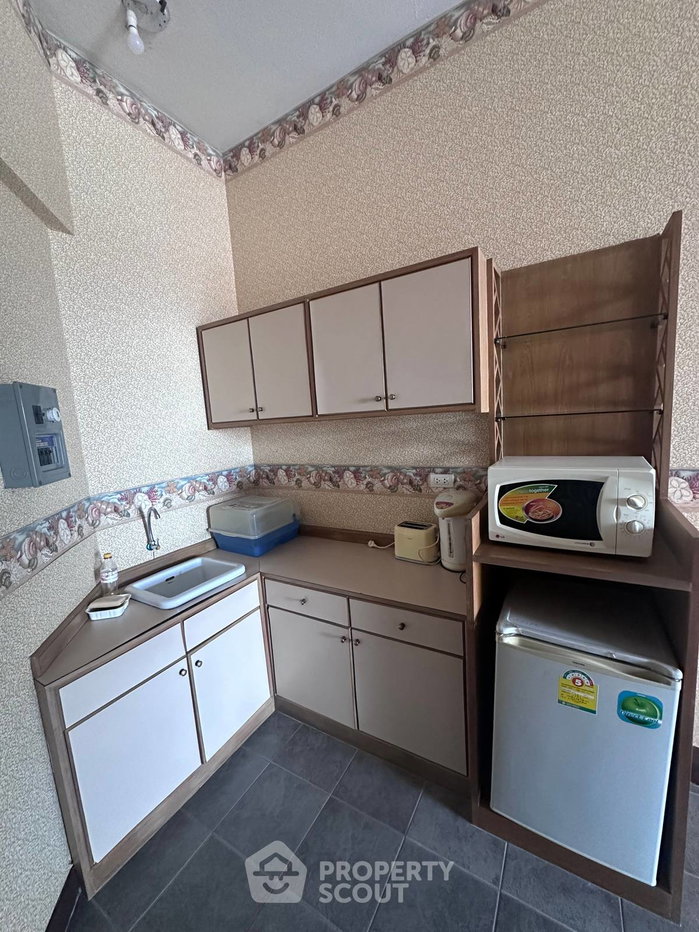 picture 1-BR Condo at Cha-am Condominium in Cha-Am (ID 3282871) - 3/15