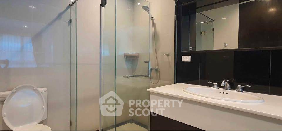 picture Studio Condo at The Address Chidlom near BTS Chit Lom (ID 2855307) - 6/6