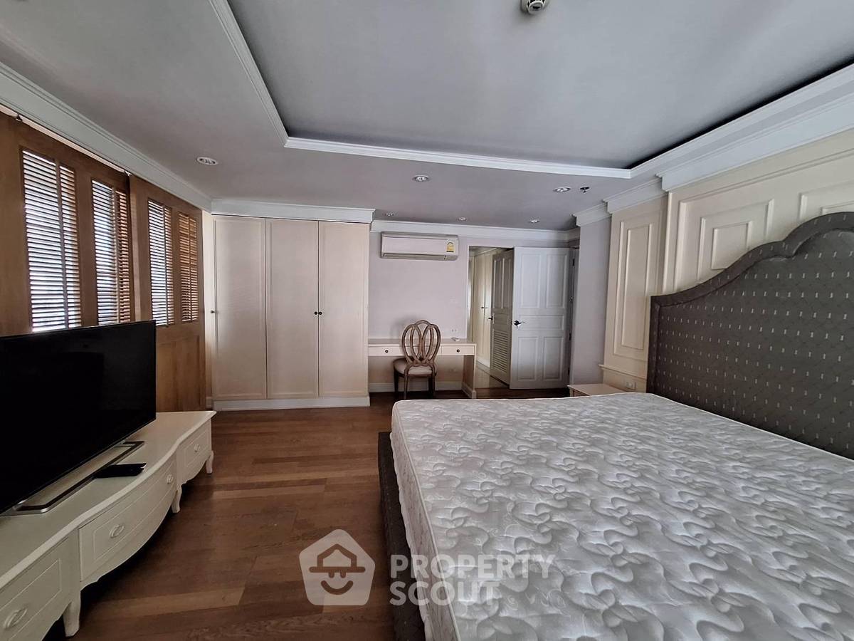 picture 371 Sqm 3-BR Le Raffine Sukhumvit 24 Near BTS Phrom Phong (ID 1955068) - 14/17