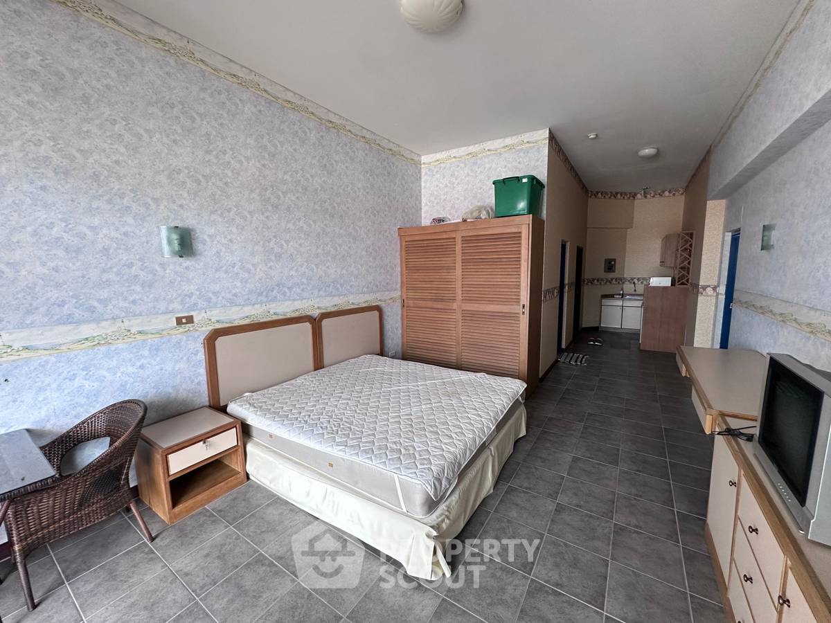 picture 1-BR Condo at Cha-am Condominium in Cha-Am (ID 3282871) - 5/15