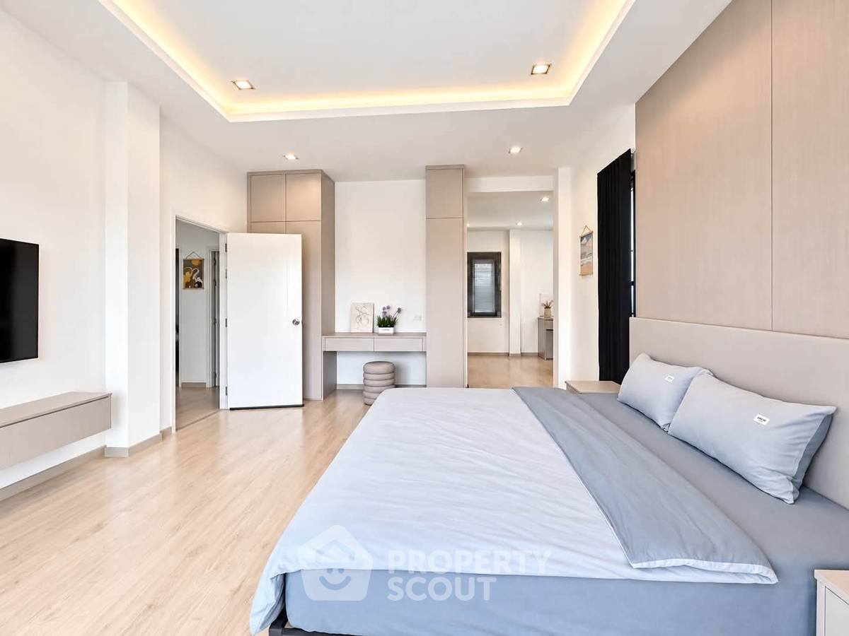 picture 4-BR House at Patta Element in Bang Lamung (ID 3358286) - 11/15