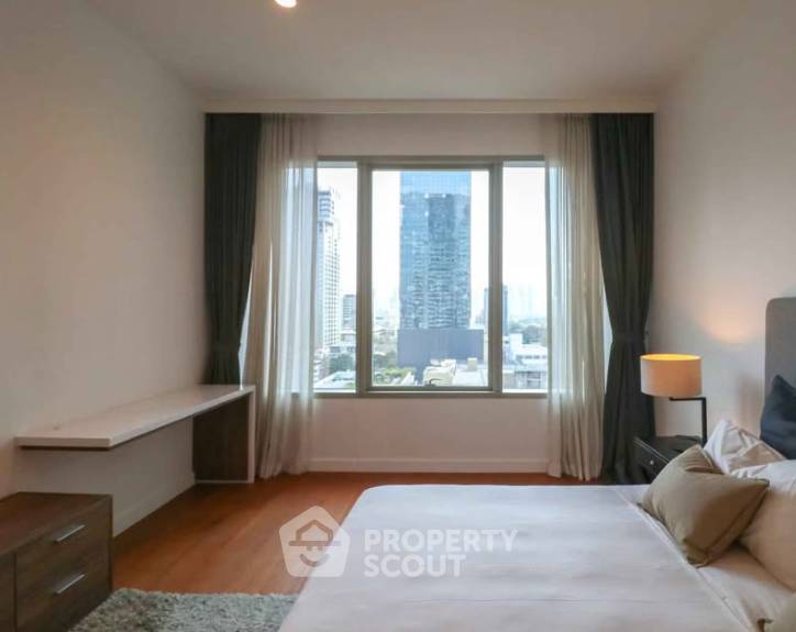 picture Spacious 1-BR 70 Sqm At 185 Rajadamri, 400m To BTS Ratchadamri (ID 3087485) - 3/11