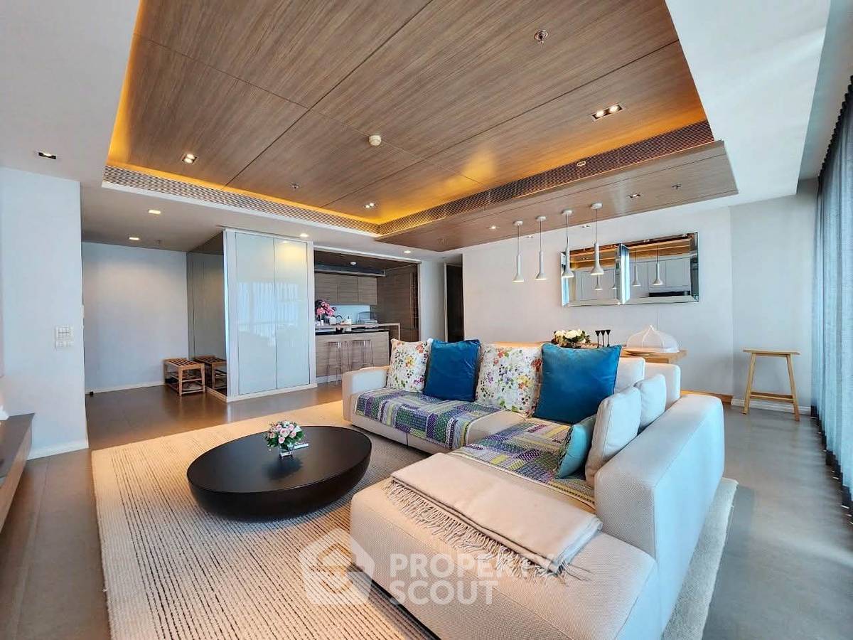 picture 3-BR Condo at The River Condominium near BTS Saphan Taksin (ID 3358359) - 8/22