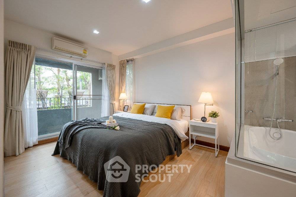 picture 2-BR Condo at The Seed Musee Sukhumvit 26 near BTS Phrom Phong (ID 3357279) - 9/29