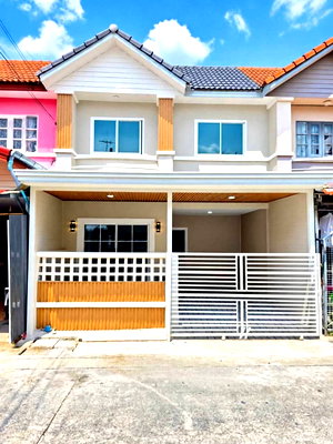 ขายทาวน์โฮม : MEE.  บ้านสวย  หน้ากว้าง 6 เมตร    หมู่บ้านบัวทอง 4  ถนนบ้านกล้วย – ไทรน้อย  บางบัวทอง  รีโนเวทใหม่  ใกล้เซ็นทรัล เวสเกต