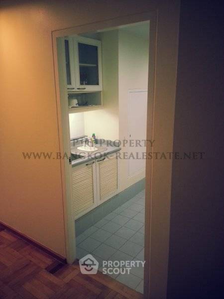 picture 2-BR Condo at Bangkok Garden in Chong Nonsi (ID 515310) - 7/9