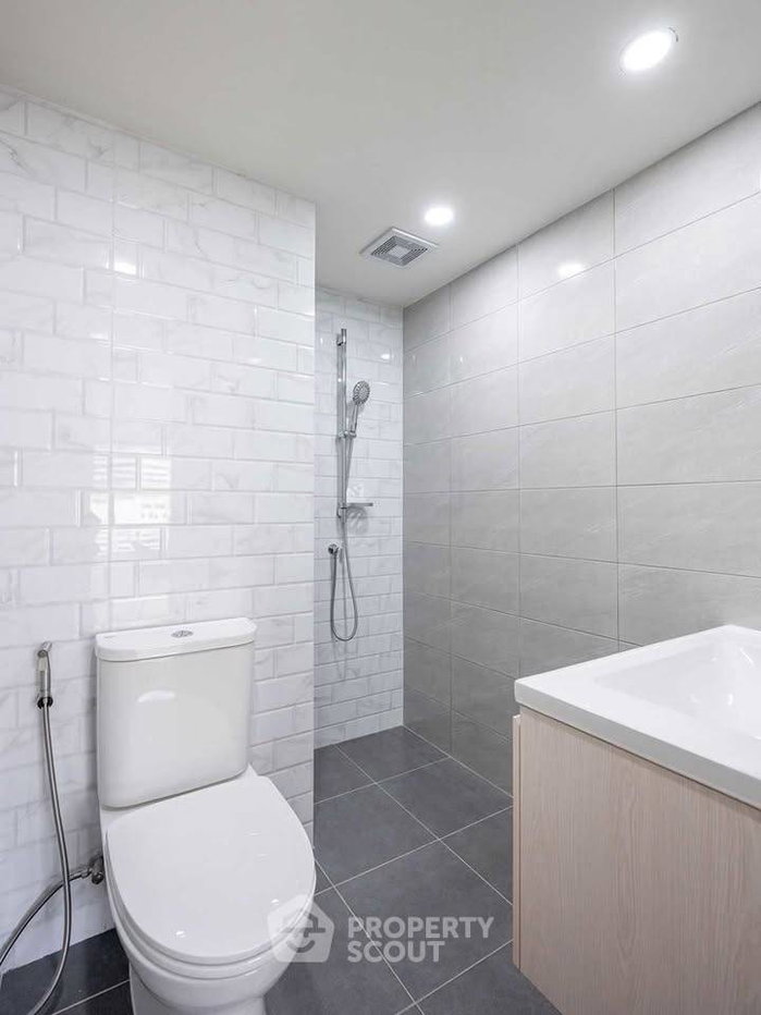 picture Spacious 2-BR 117 Sqm At Saranjai Mansion Near BTS Nana (ID 3092404) - 19/47