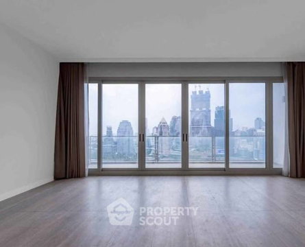 Great Value 3-BR 200 Sqm At 185 Rajadamri Near BTS Ratchadamri (ID 3065910)
