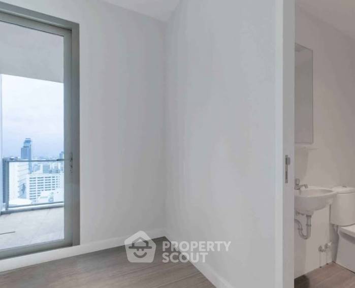 picture Great Value 3-BR 200 Sqm At 185 Rajadamri Near BTS Ratchadamri (ID 3065910) - 5/10