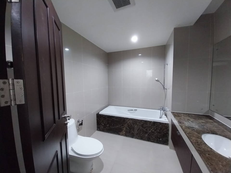 picture Code: 26KJ5255  for rent The Prime 11 Sukhumvit 11 🔥🔥 Line ID: @kjcondo (with @)🔥🔥 - 12/14
