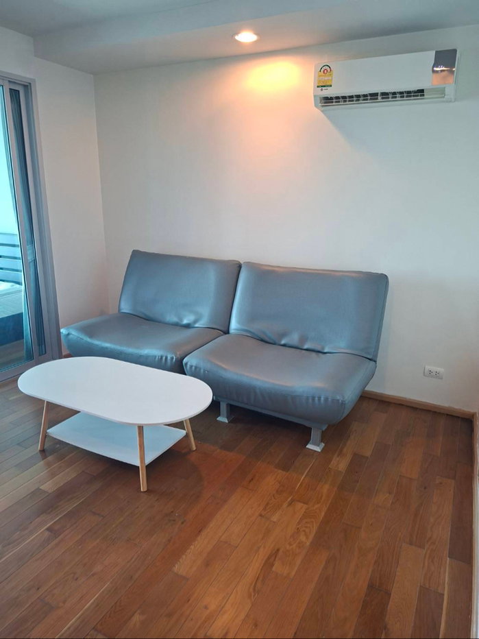 picture Condo The line Phahonyothin for rent - 9/15