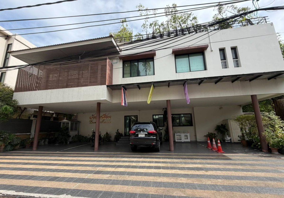 รูป ปล่อยเช่าบ้าน ศศิดา สุขุมวิท 24 unitC พื้นที่ใช้สอยกว้าง บ้านสวย จองด่วน - รูปที่ 1/13