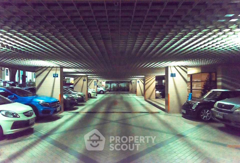 รูป คอนโด 2 ห้องนอน ขนาด 100 ตร.ม. Baan Ploenchit ใกล้ BTS นานา (ID 363016) - รูปที่ 20/21