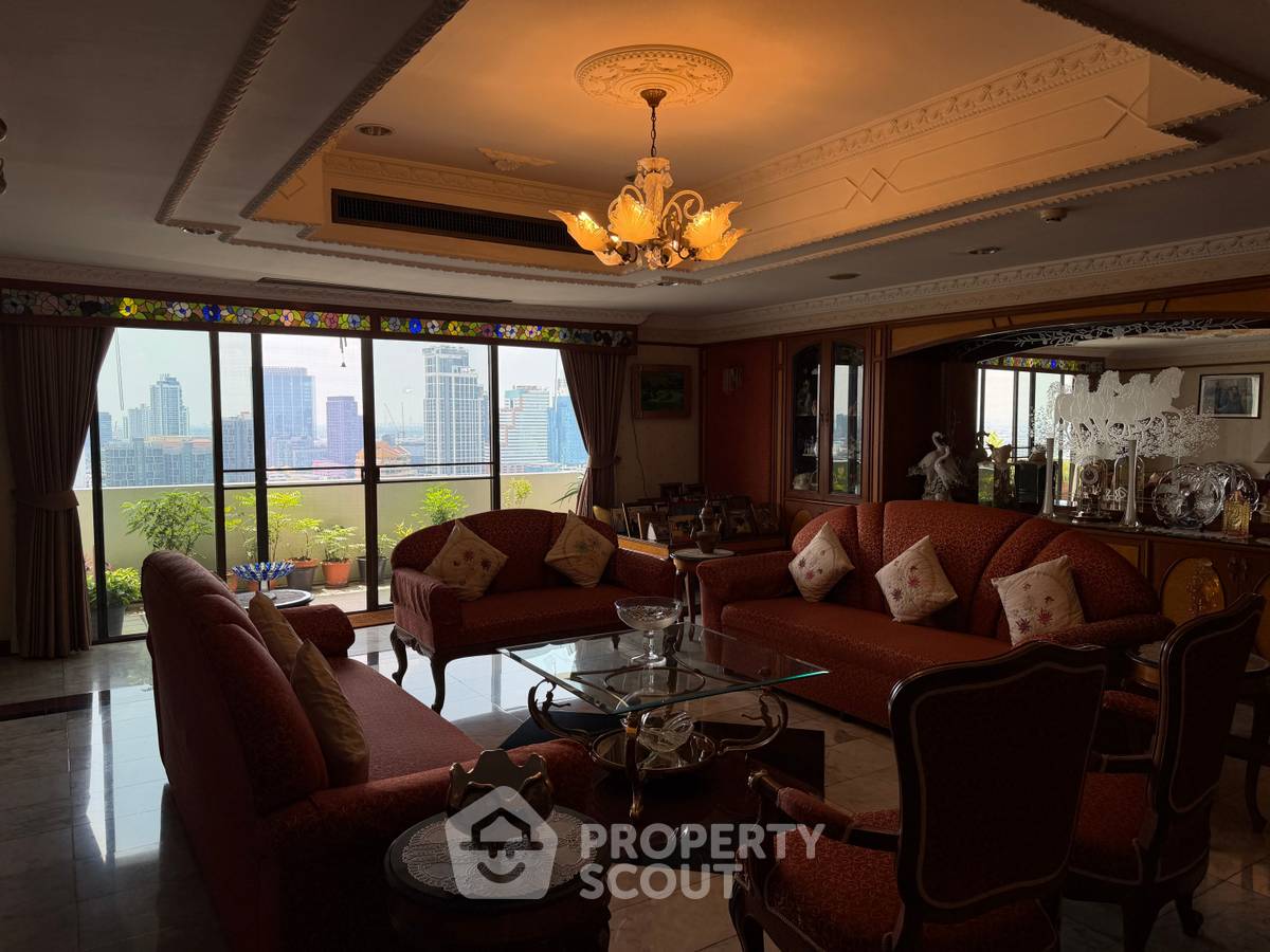 รูป คอนโด 3-ห้องนอน ที่ โอเรียลเต็ล ทาวเวอร์ คอนโดมิเนียม ใกล้ BTS เอกมัย (ID 3358235) - รูปที่ 2/36