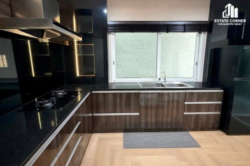 รูป ที่สุดของบ้านเพื่อครอบครัว! ขายบ้านเดี่ยวหัวมุม อ่อนนุช-พัฒนาการ แปลงใหญ่สุด โซนหน้า ต่อเติมครบ มีห้องของเล่นและสไลเดอร์ส่วนตัว - รูปที่ 3/10