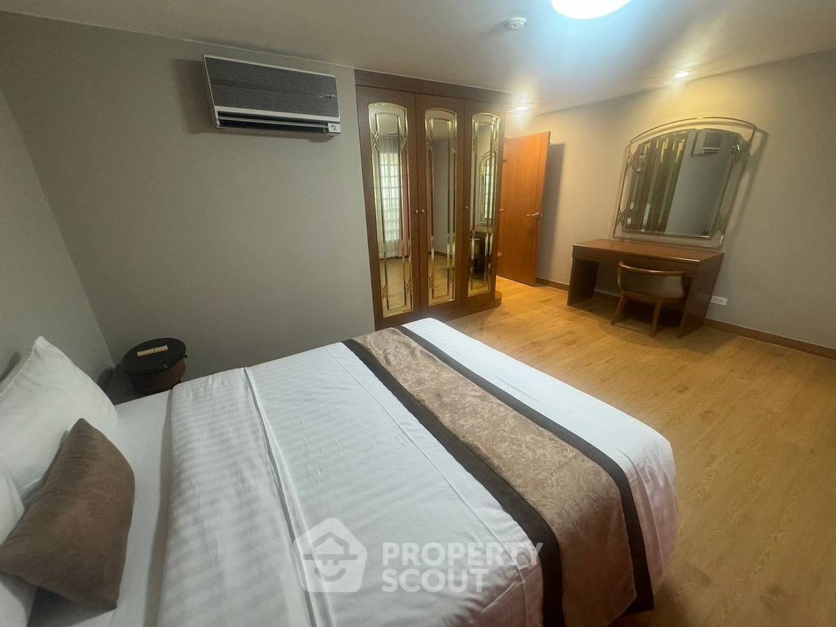 picture Pet-Friendly 2-BR At United Tower Thong Lor Near BTS Thong Lor (ID 2009532) - 17/21