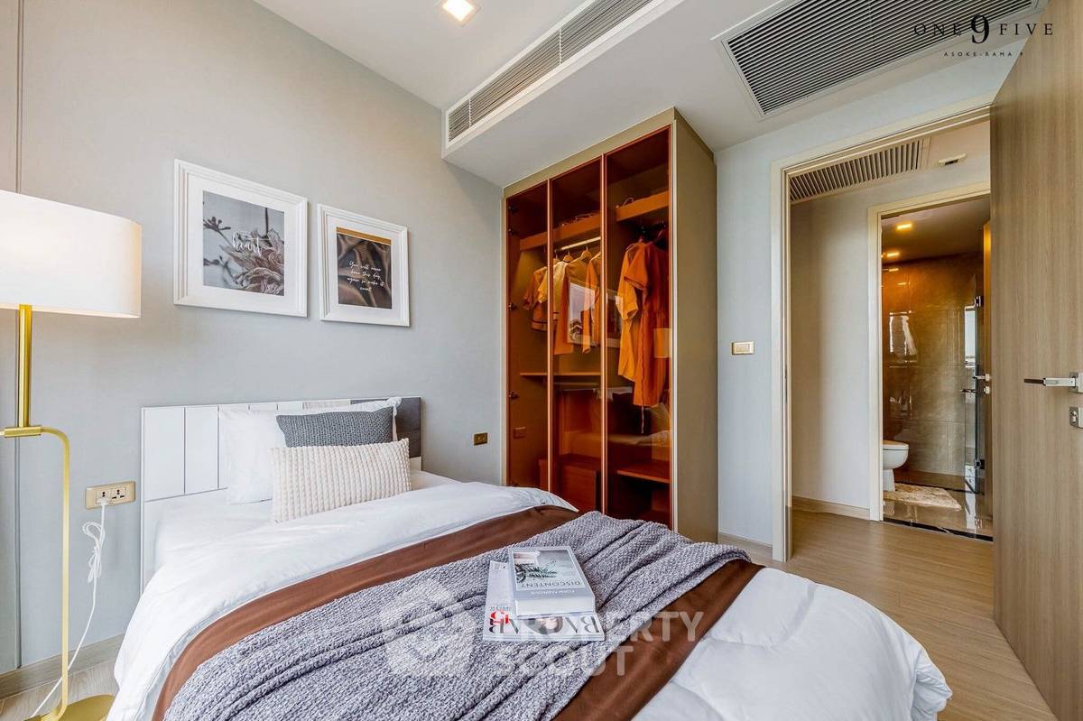 picture 2-BR Condo At One 9 Five Asoke - Rama 9 Near MRT Phra Ram 9 (ID 3358006) - 9/9