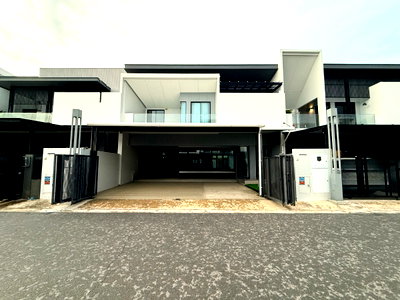 ทาวน์โฮมให้เช่า : 🏡✨ ให้เช่าทาวน์โฮมหรู VIVE Bangna KM.7 | ใกล้ Mega Bangna เพียง 150 ม. บ้านแต่งครบ พร้อมอยู่